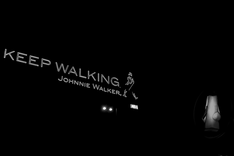 keep.walking.2009.01_as_graphic_bw.jpg