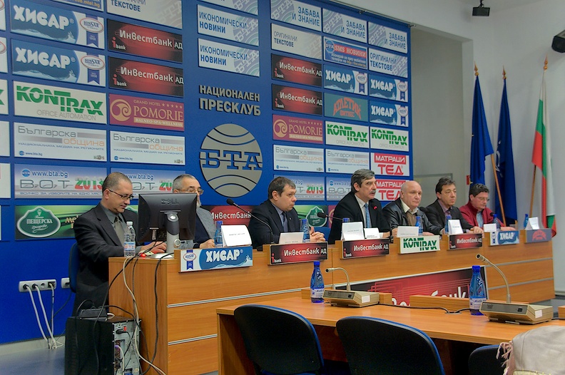 pressconference.2013.02_as.jpg