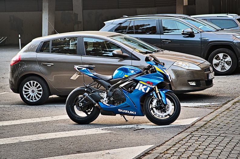 motorcycle 2021.01_rt.jpg