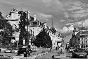 independences square 2015.01 rt bw