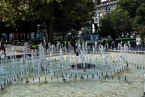 city garden fountain 2022.06 rt