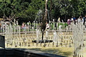 city garden fountain 2022.05 rt