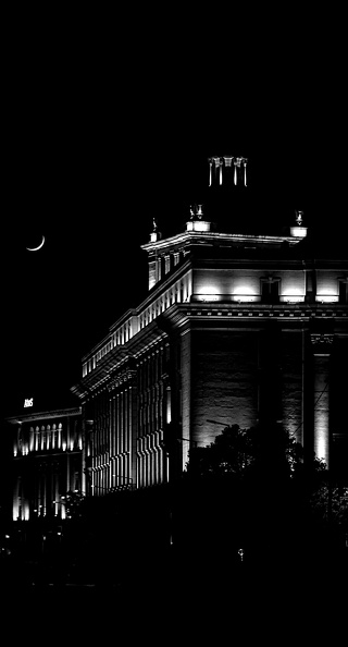 independency square 2024 night.02_dt_bw.jpg
