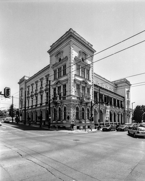 military club 2024.02_dt_bw_film.jpg