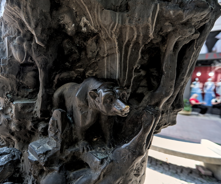 sculpture fragment 2025.01_dt (1).jpg