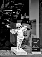 angel with glasses 2025.01 dt bw
